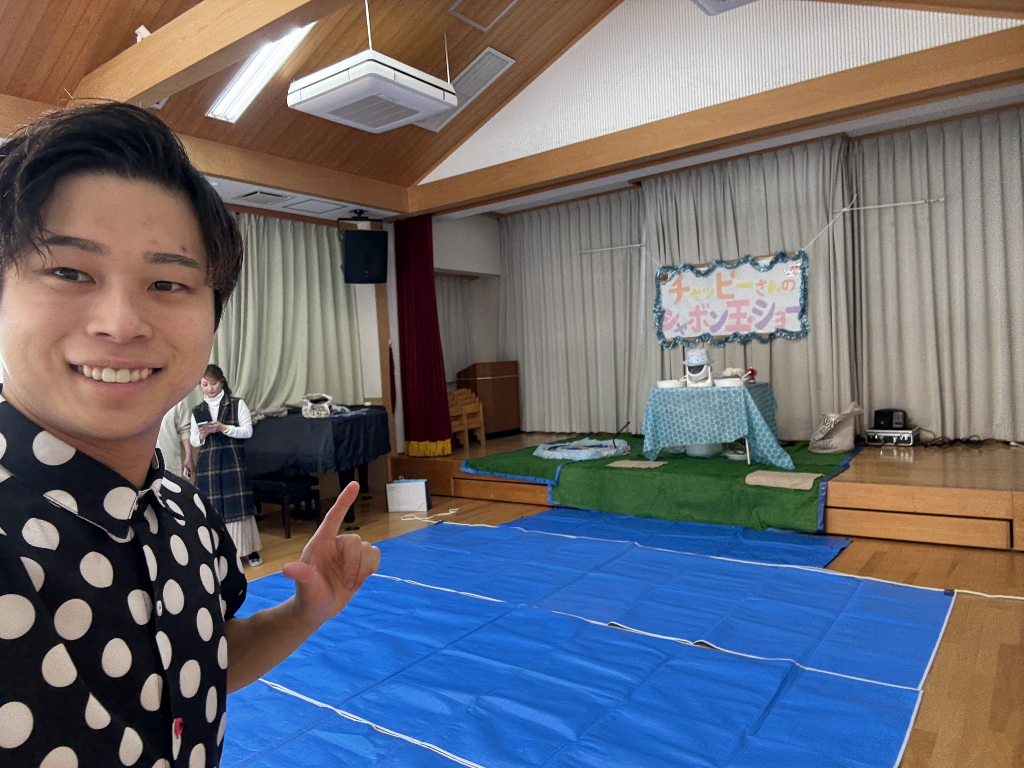  幼稚園でのシャボン玉ショー会場の雰囲気