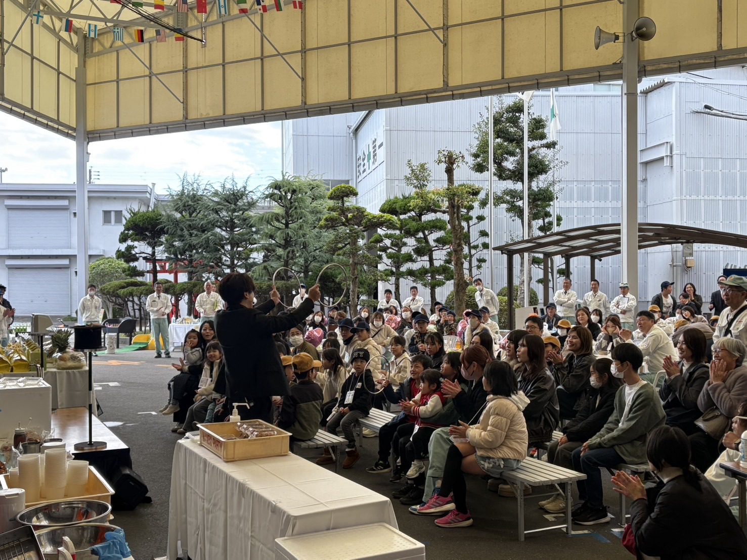 企業パーティーへのマジシャン派遣