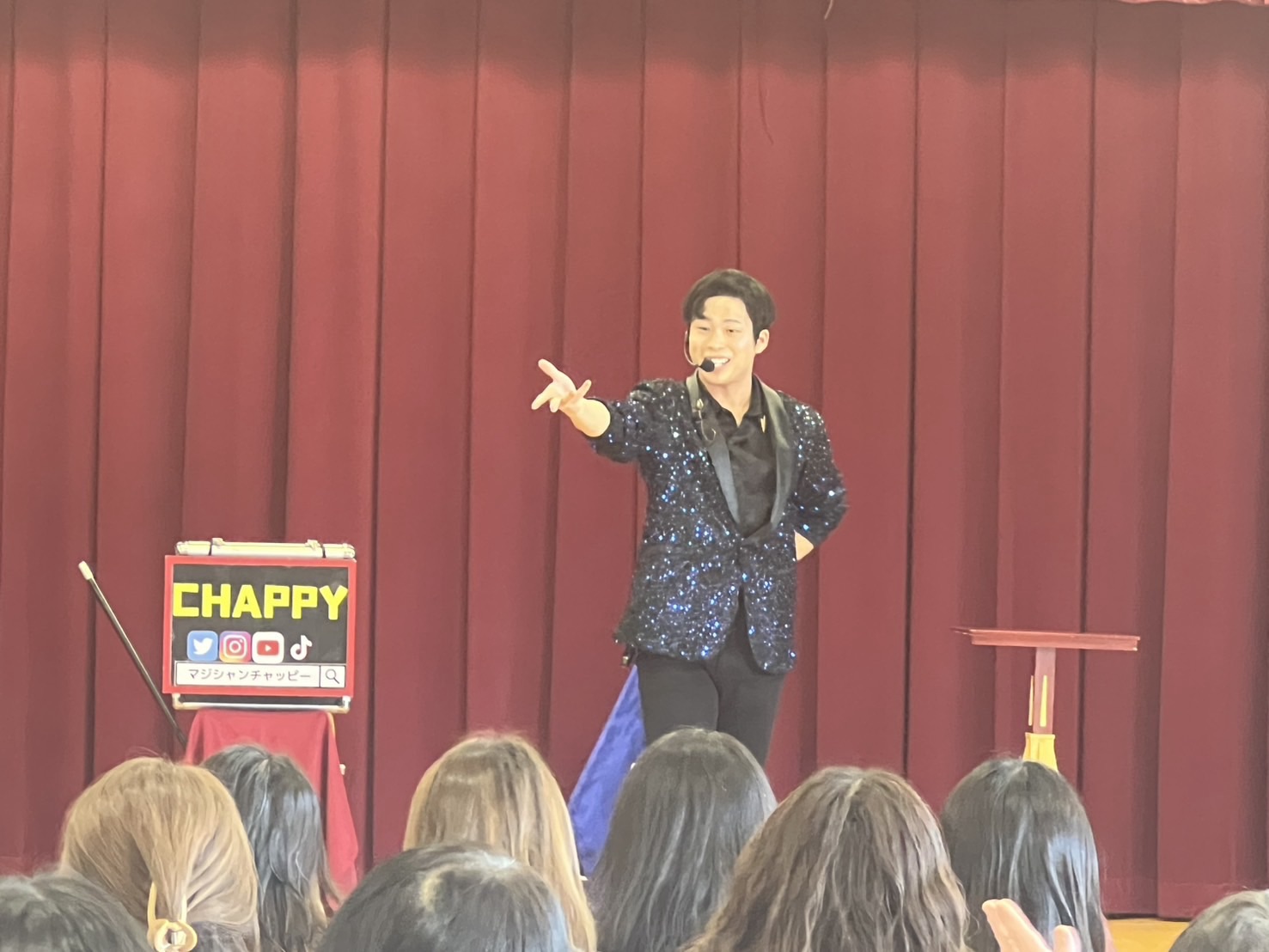 奈良県マジシャンショーの様子