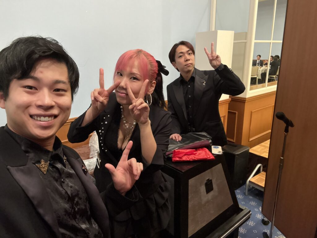 滋賀県マジシャン3人の集合写真